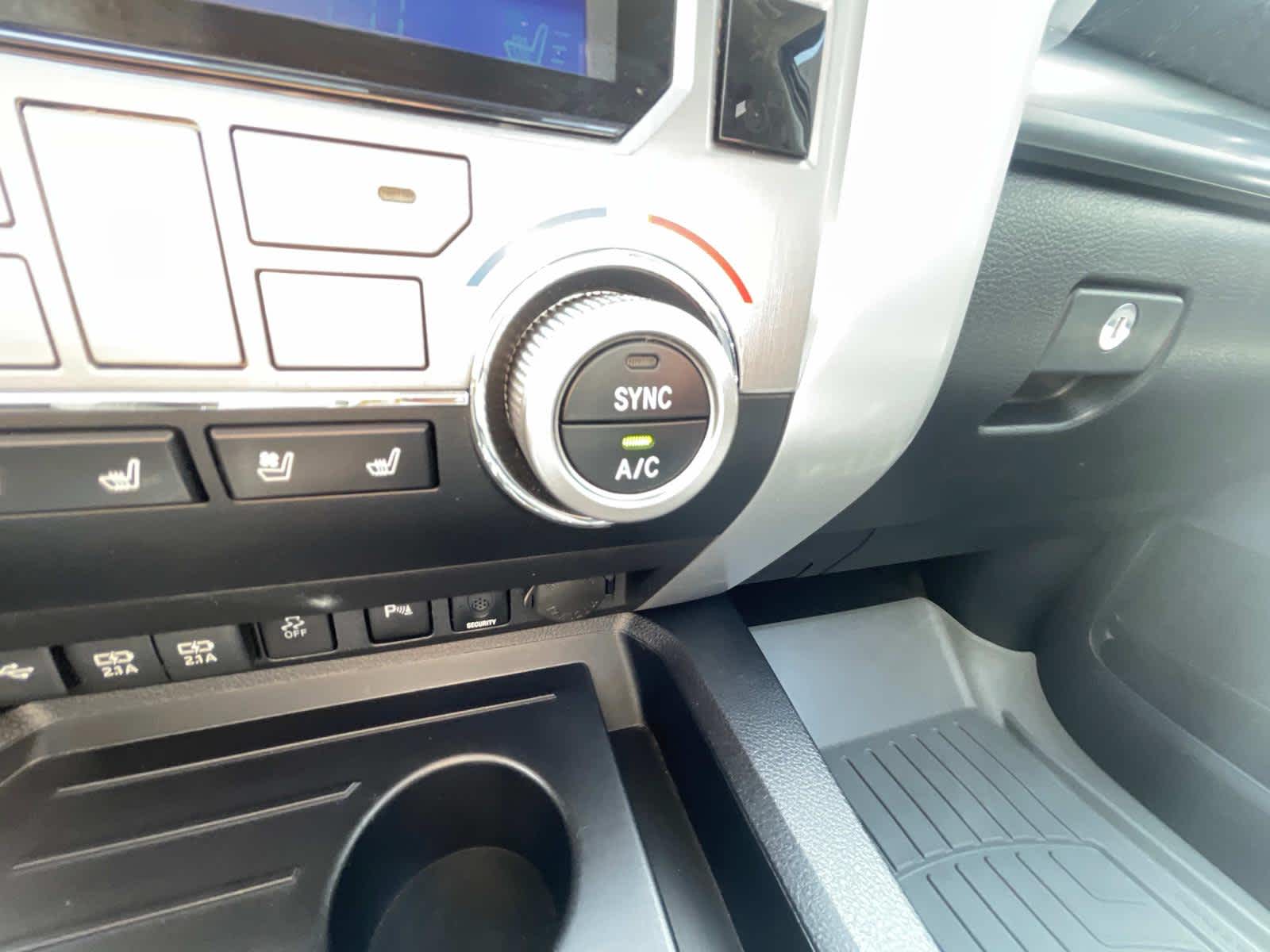 2020 Toyota Tundra Platinum CrewMax 5.5 Bed 5.7L 26