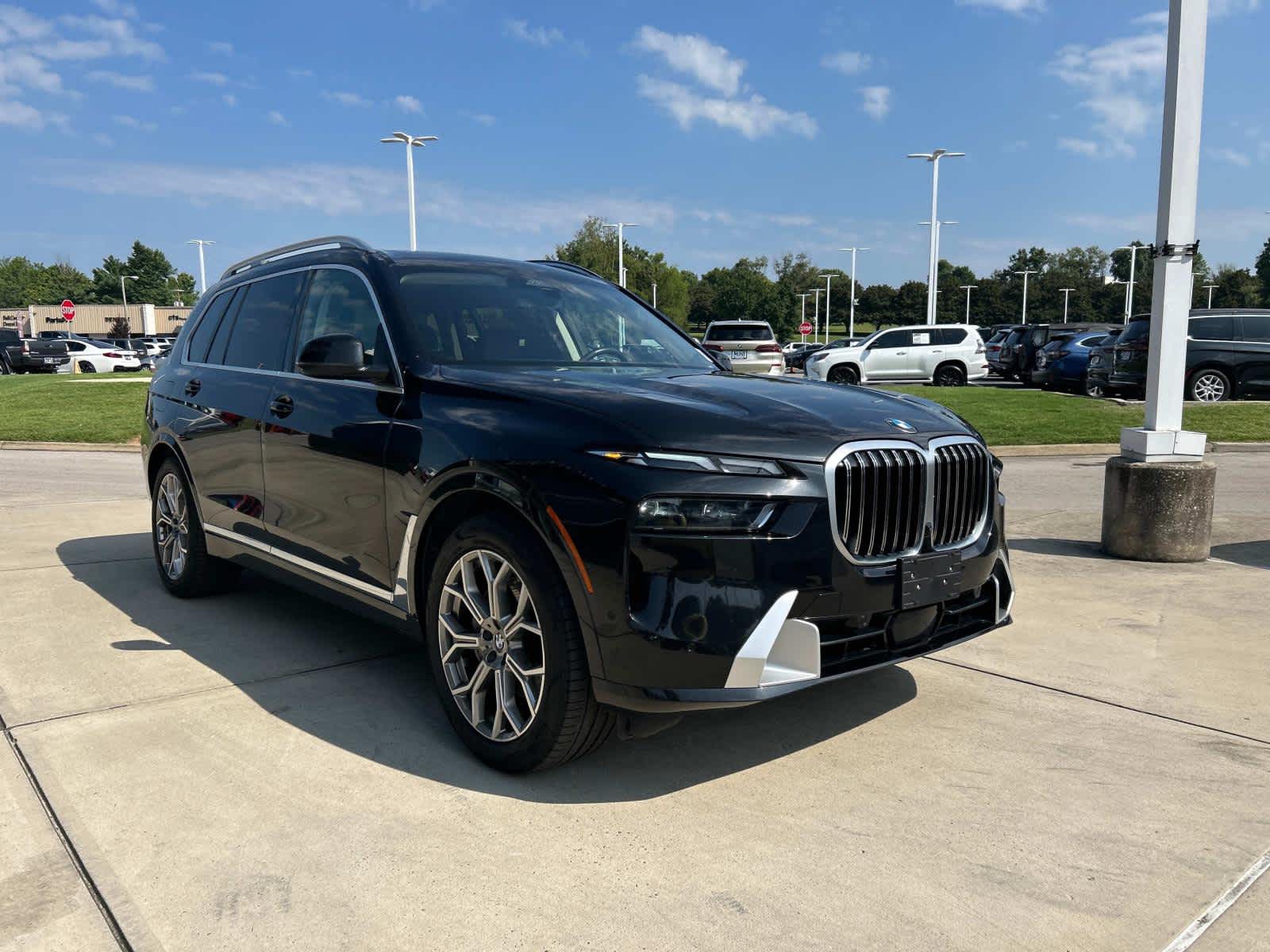 2023 BMW X7 xDrive40i 4