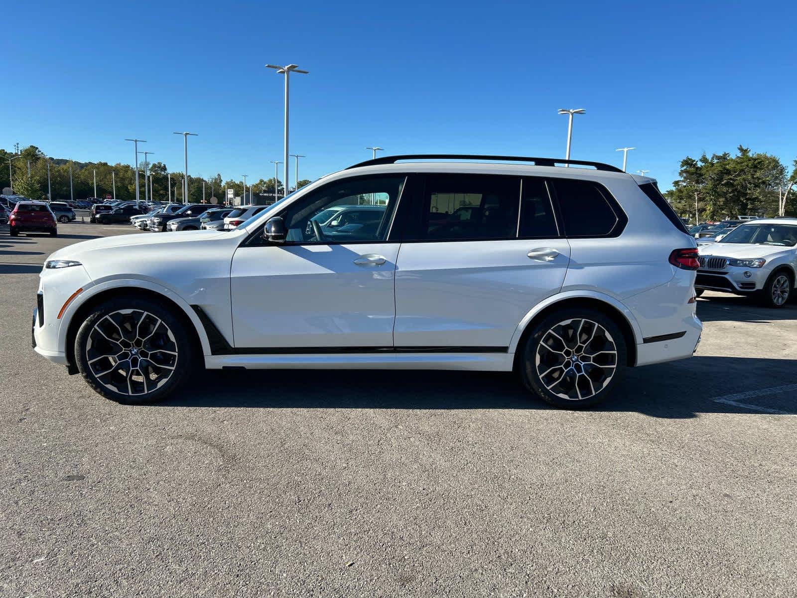 2025 BMW X7 M60i 6