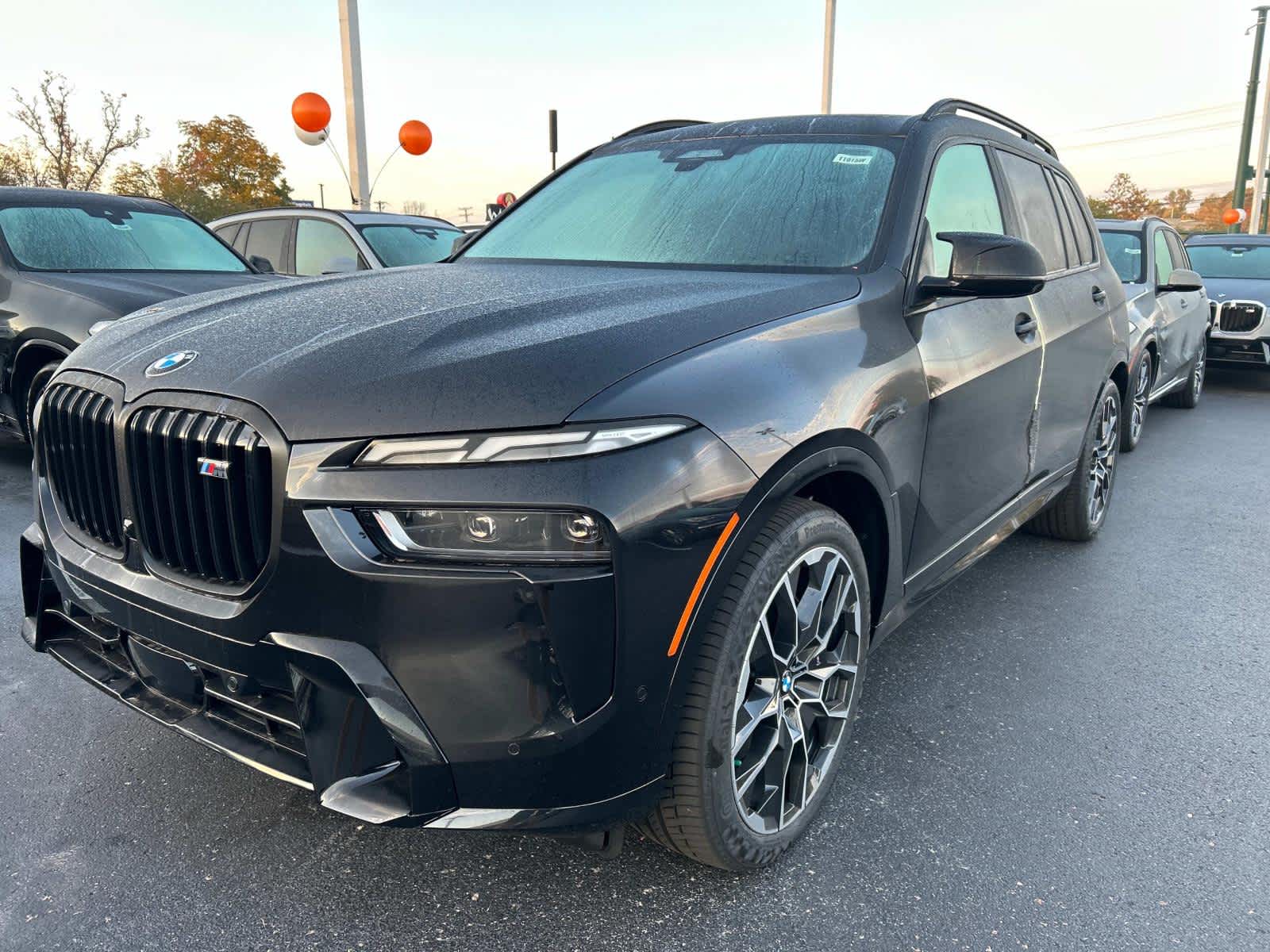 2025 BMW X7 M60i 2