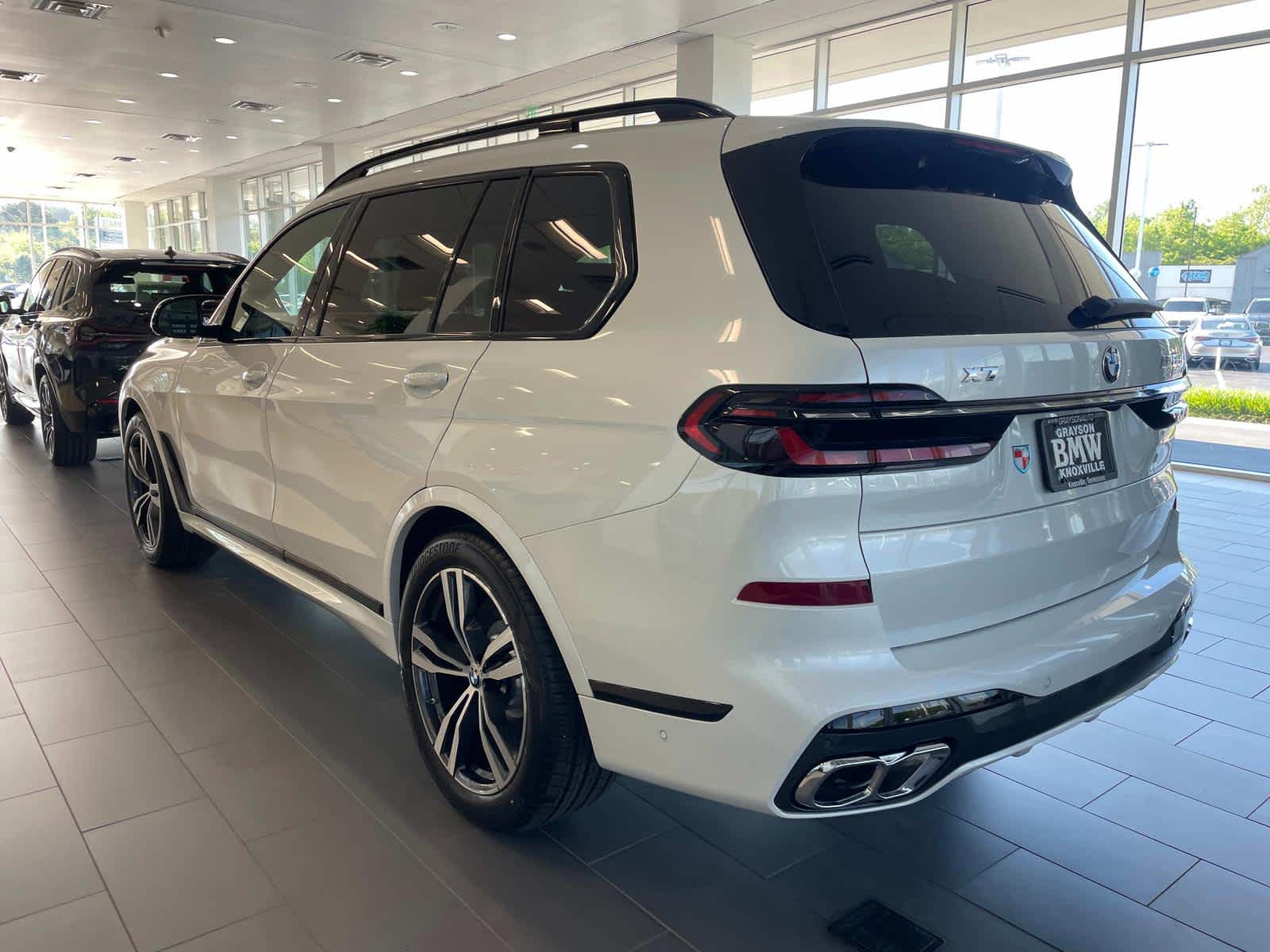 2025 BMW X7 M60i 5