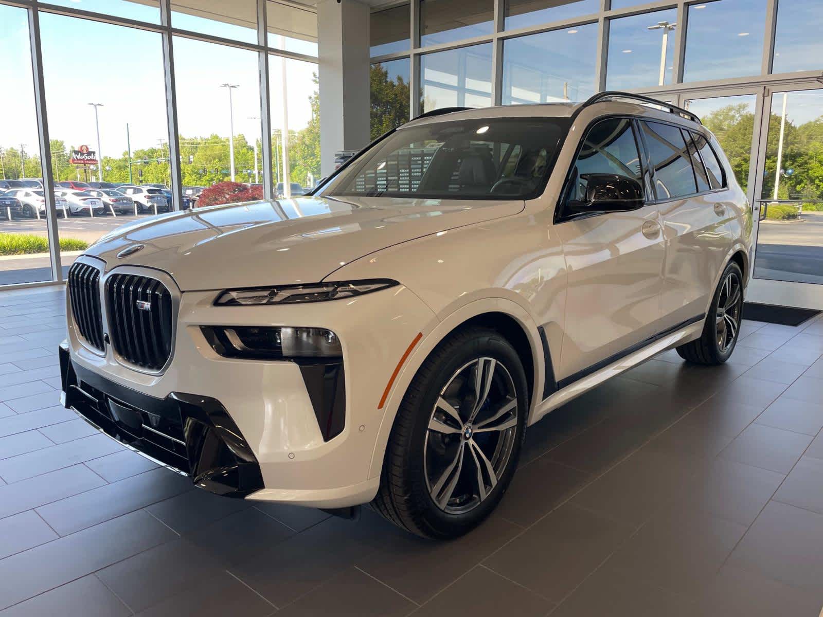 2025 BMW X7 M60i 7