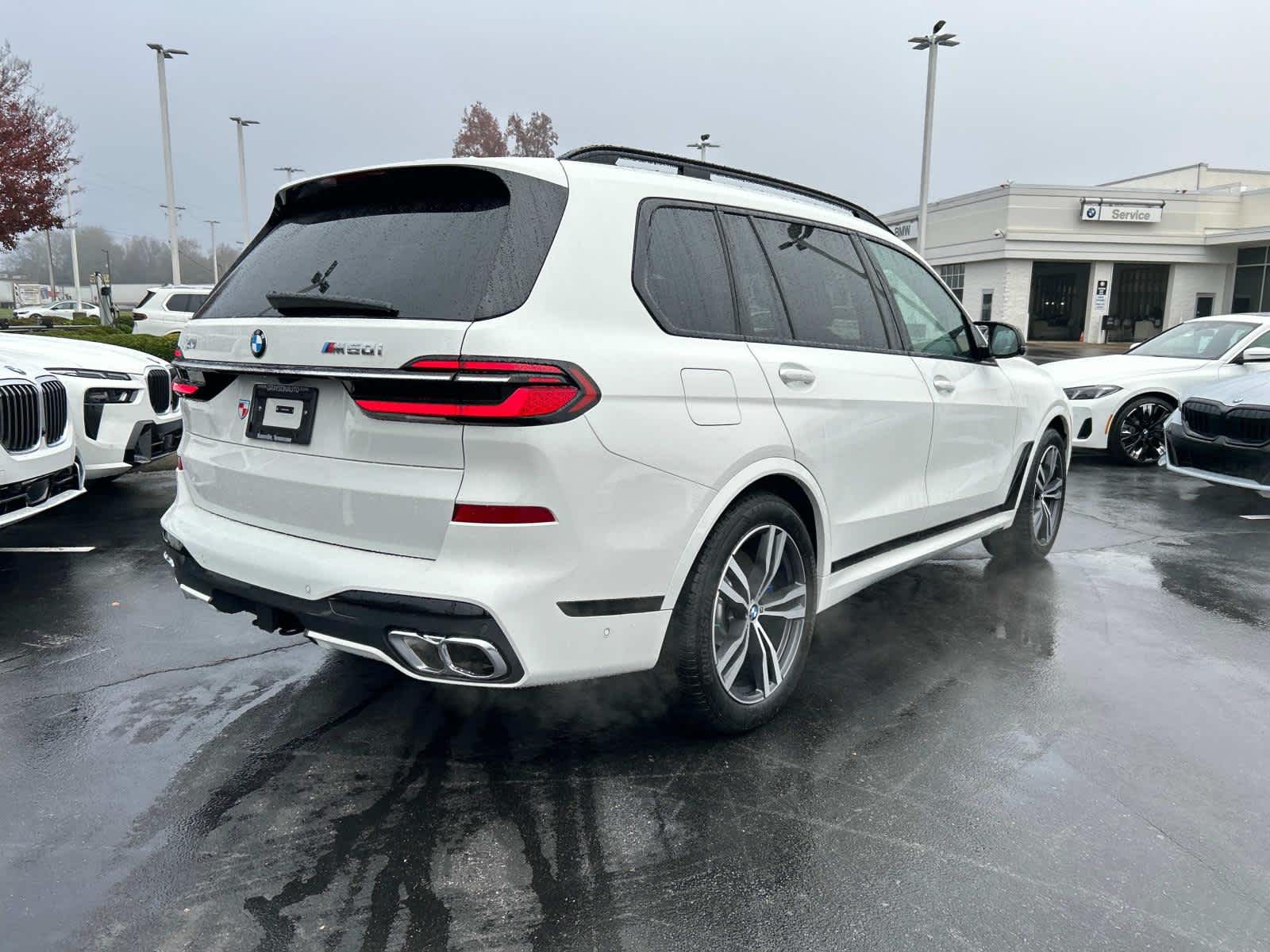 2025 BMW X7 M60i 3