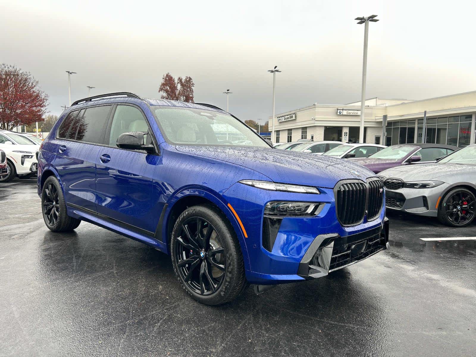 2025 BMW X7 M60i 1