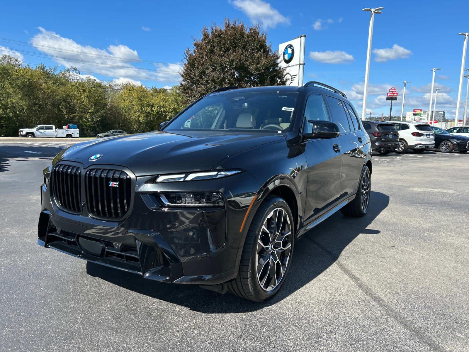 2025 BMW X7 M60i 7