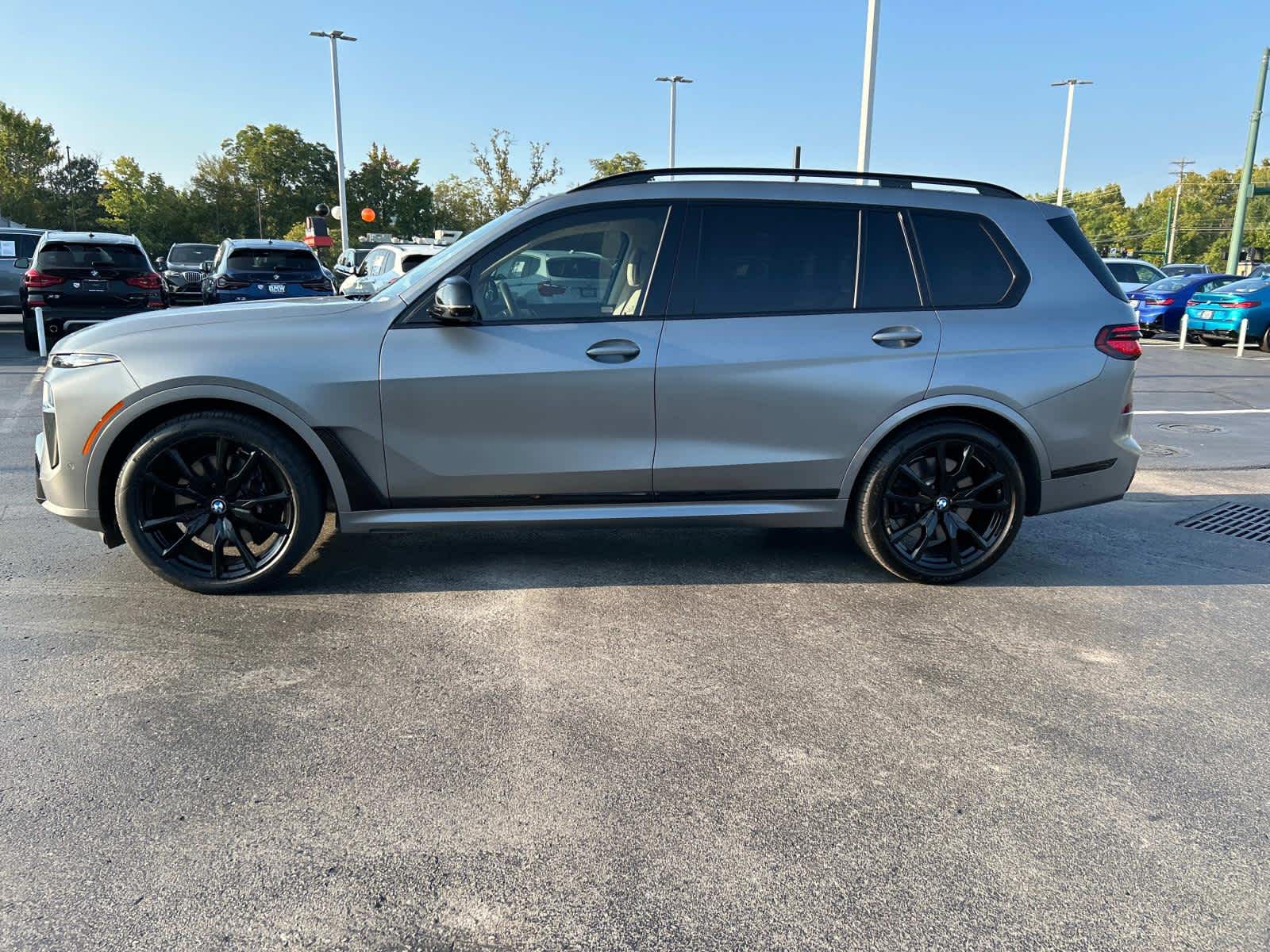 2024 BMW X7 M60i 6