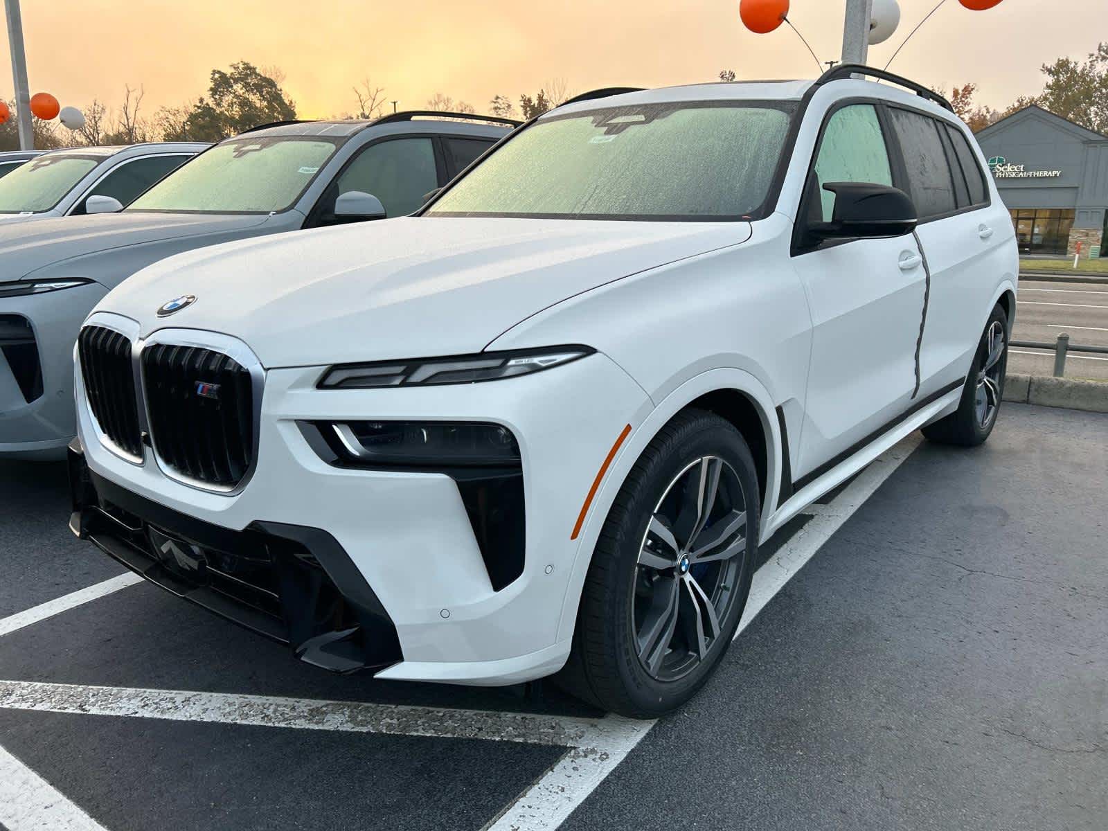 2025 BMW X7 M60i 2