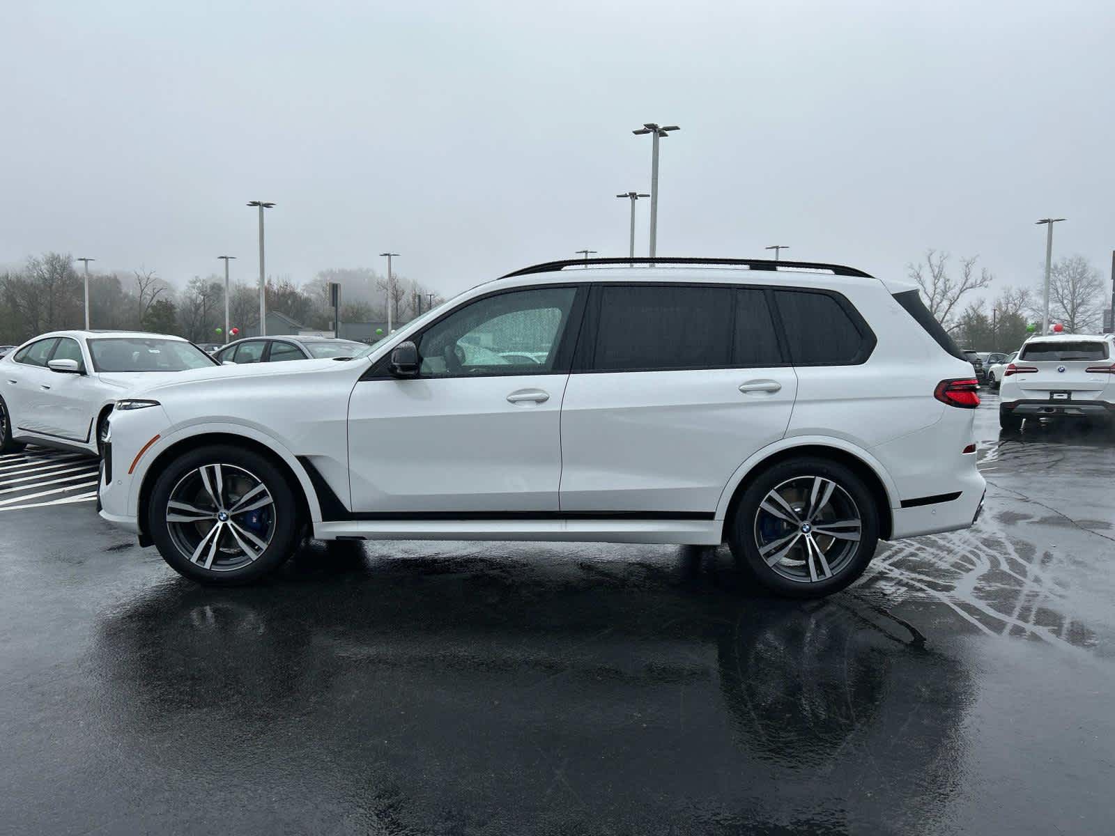 2025 BMW X7 M60i 6