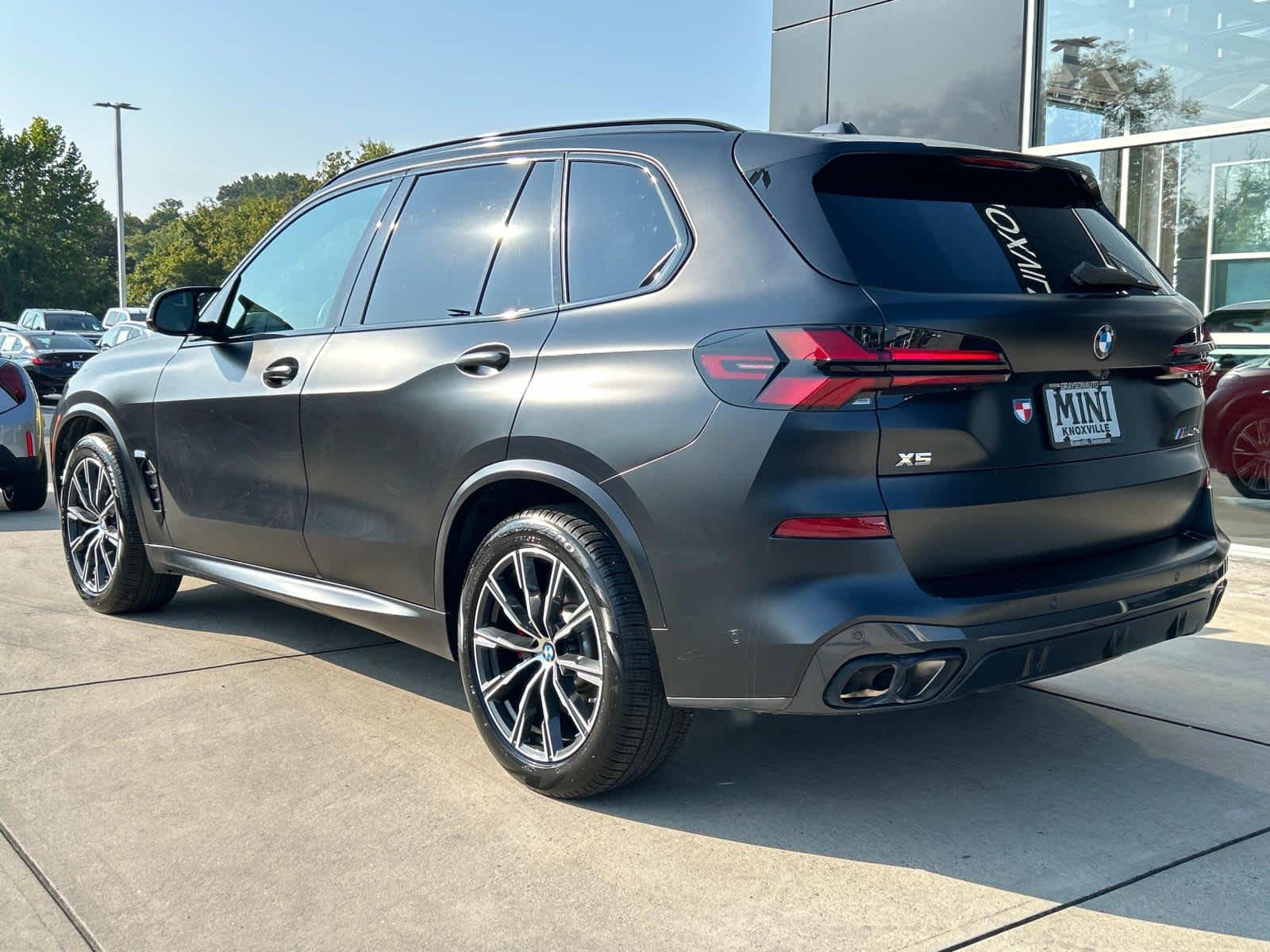 2024 BMW X5 M60i 8