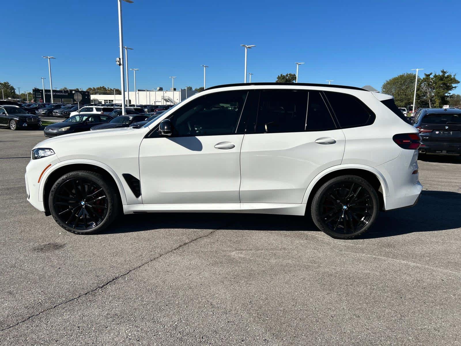 2024 BMW X5 M60i 6