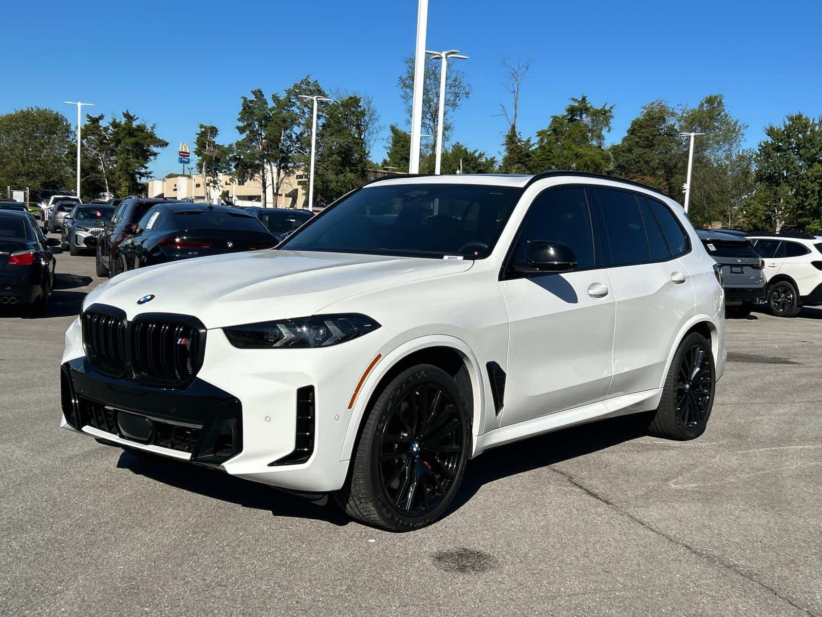 2024 BMW X5 M60i 7