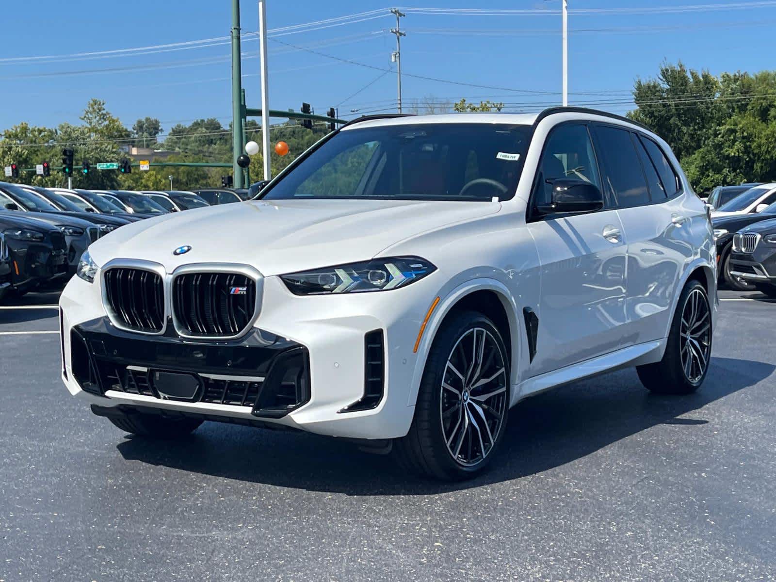 2025 BMW X5 M60i 7