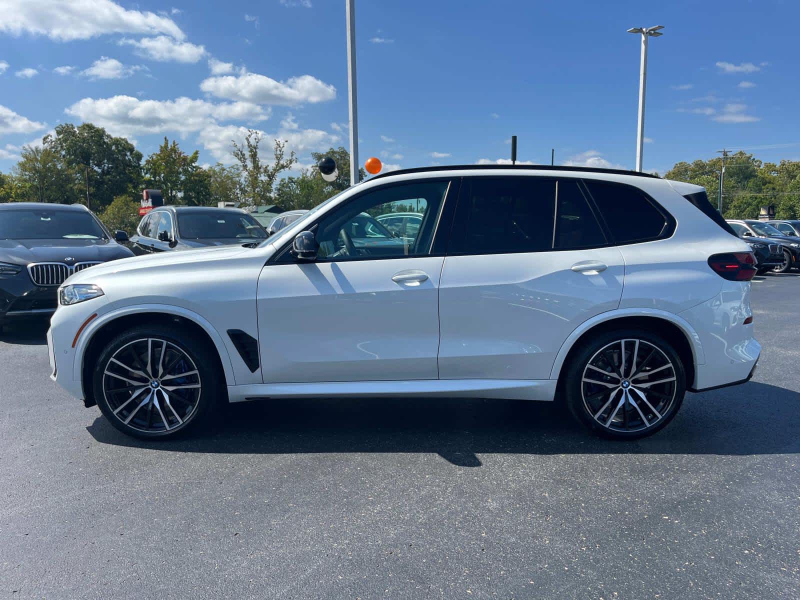 2025 BMW X5 M60i 6