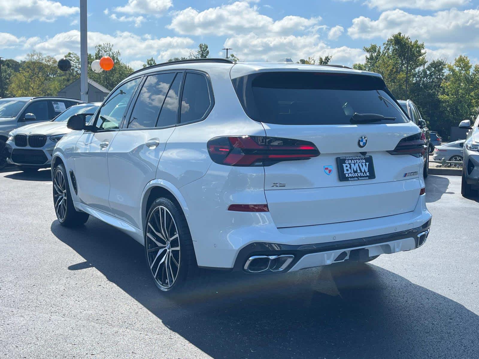 2025 BMW X5 M60i 5