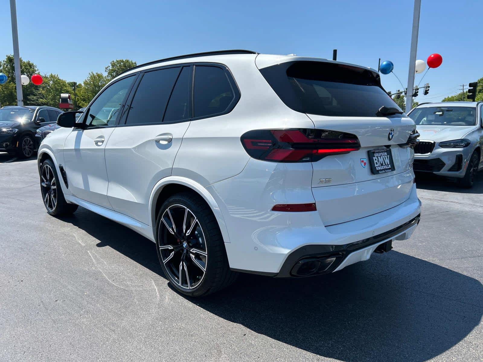 2025 BMW X5 M60i 5