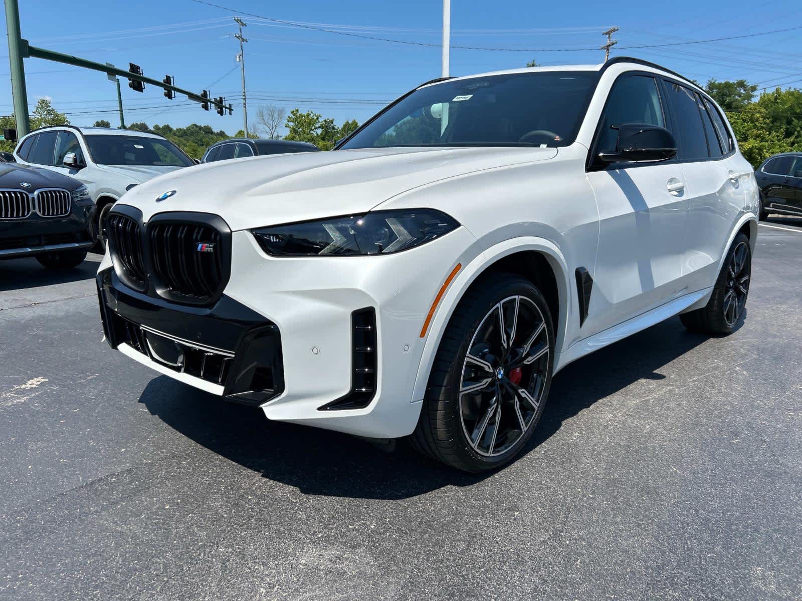 2025 BMW X5 M60i 7