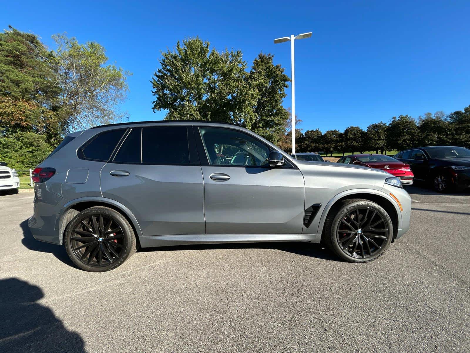 2024 BMW X5 M60i 2