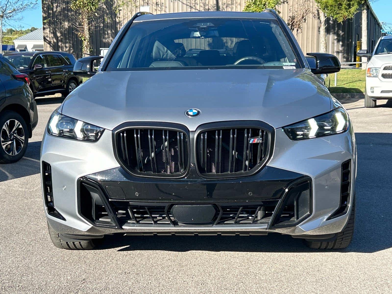 2024 BMW X5 M60i 8