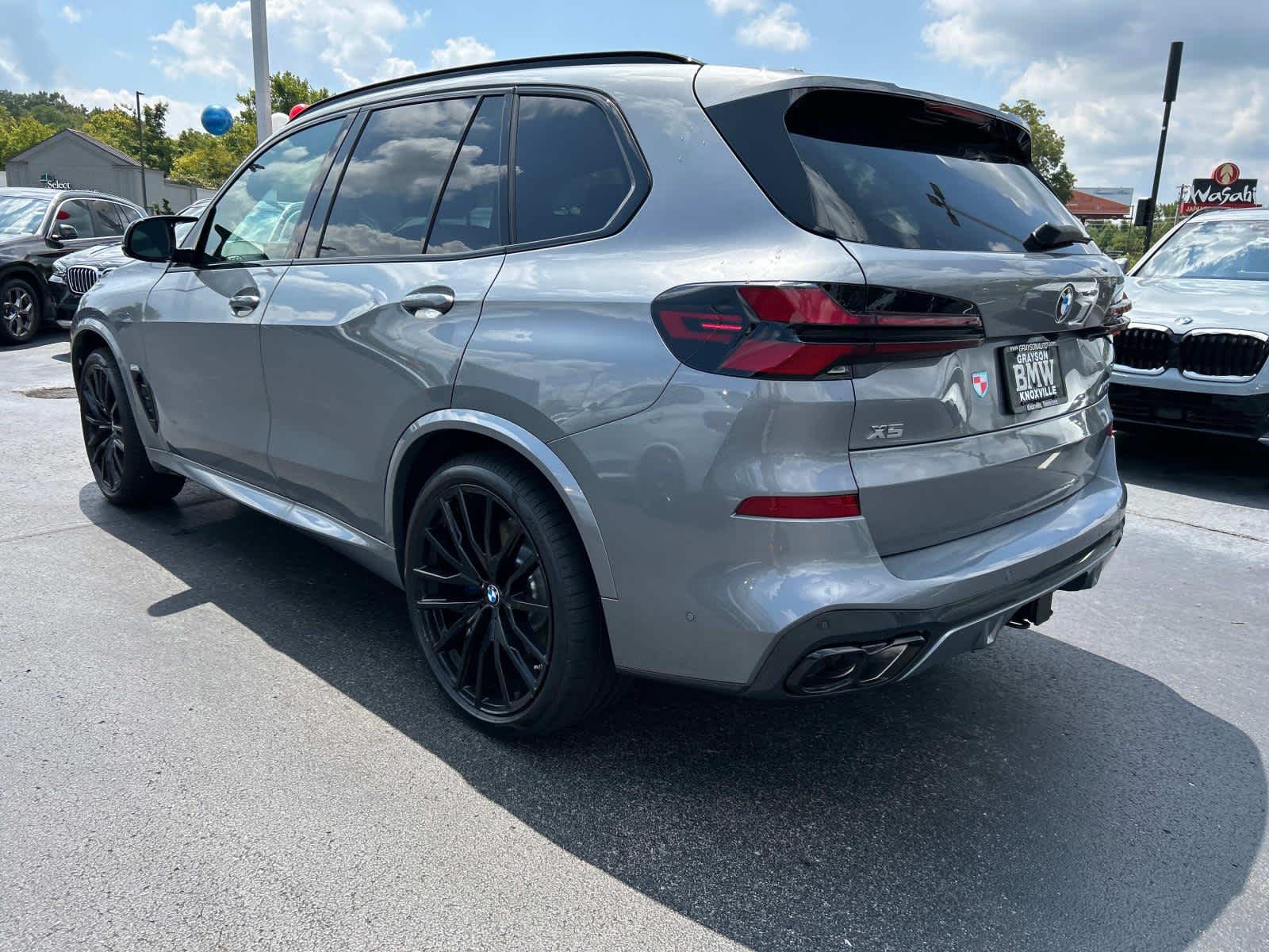 2025 BMW X5 M60i 5