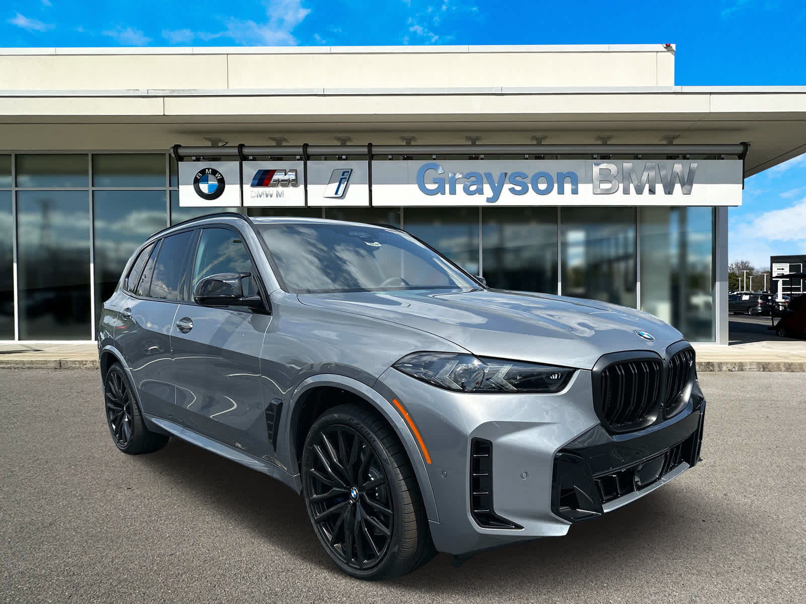 2025 BMW X5 M60i 1