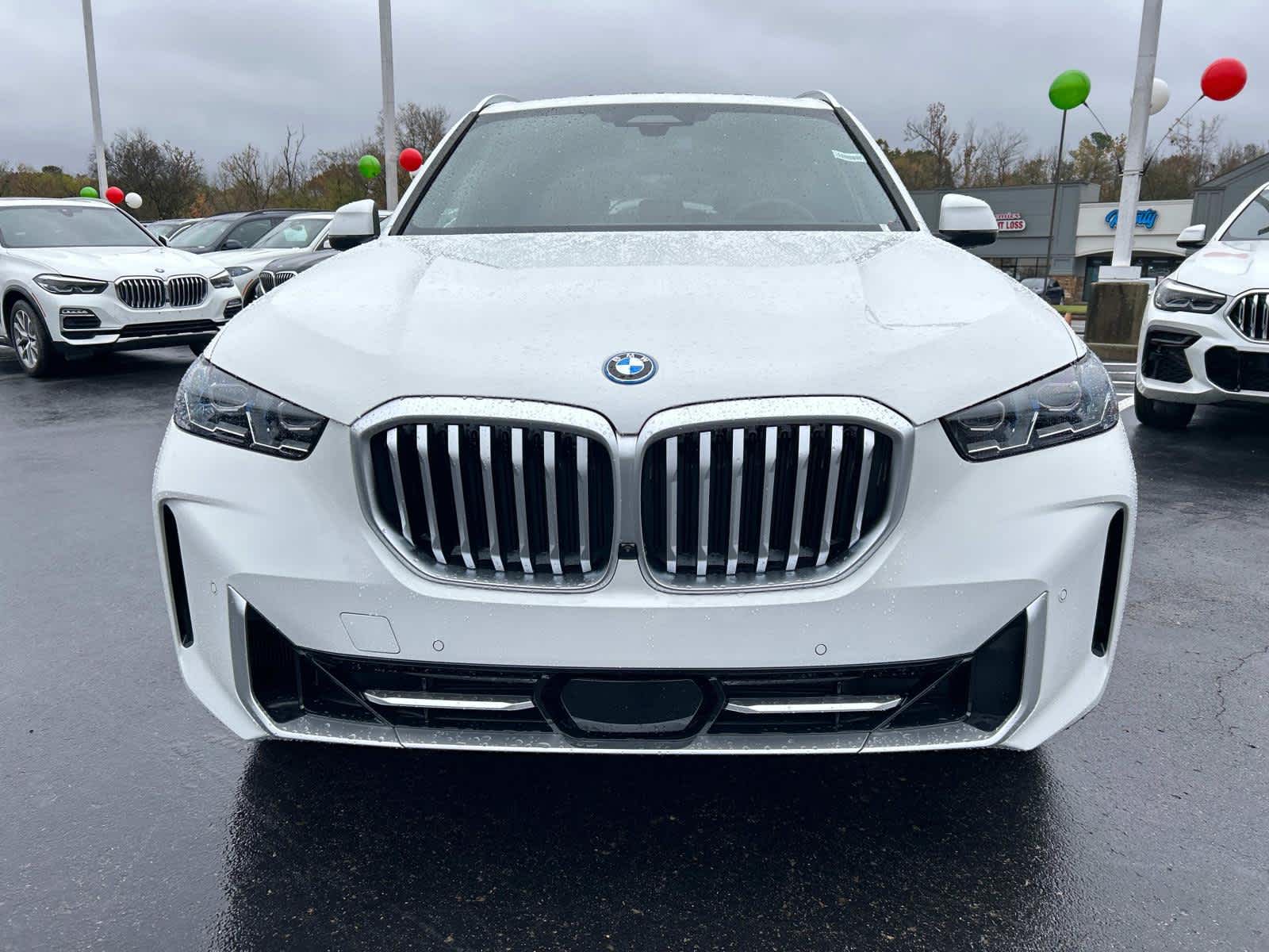 2025 BMW X5 xDrive50e 8