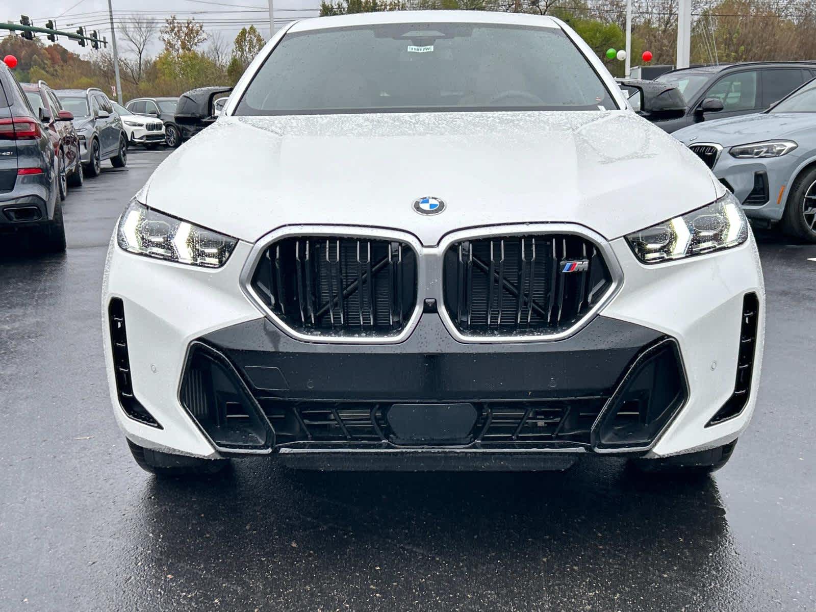 2025 BMW X6 M60i 8