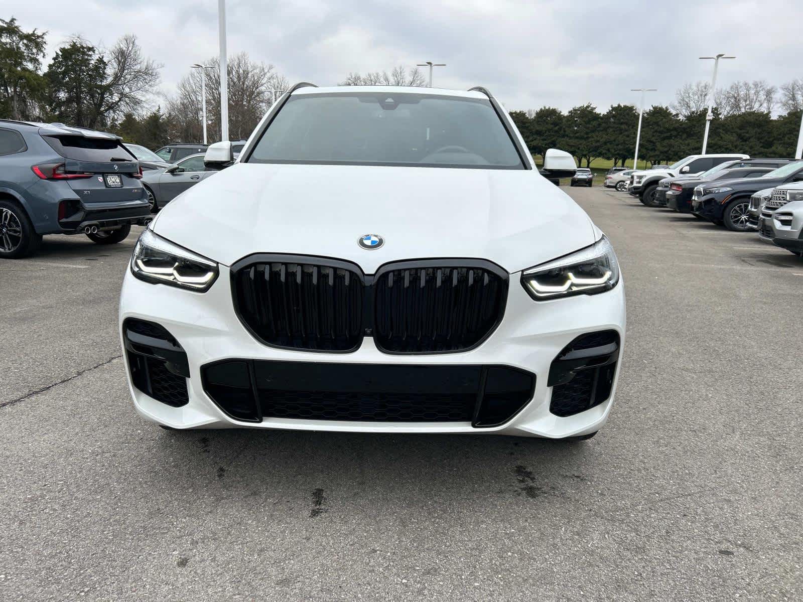 2023 BMW X5 sDrive40i 8