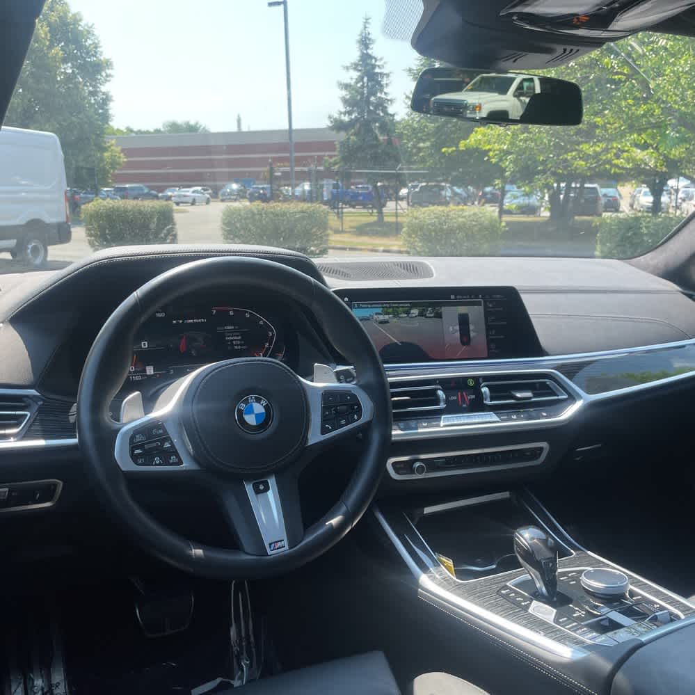 2022 BMW X7 M50i 7
