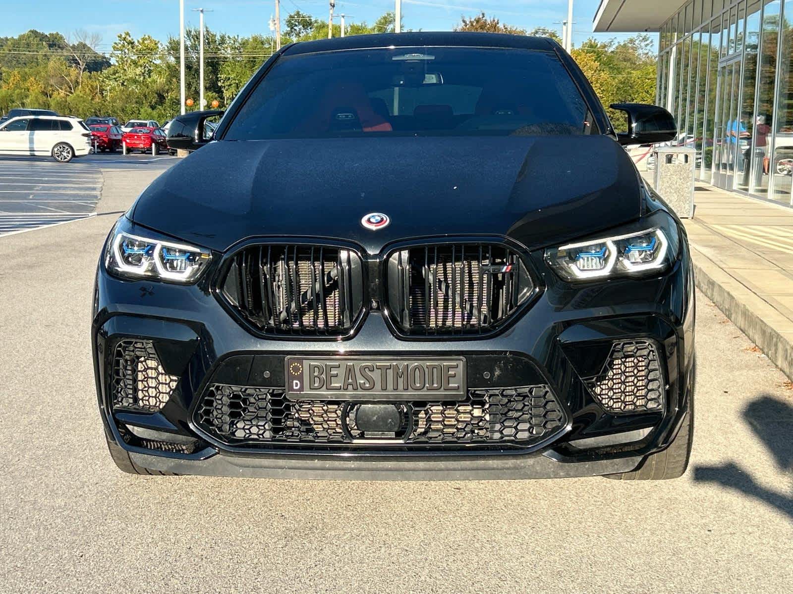 2023 BMW X6 M  8