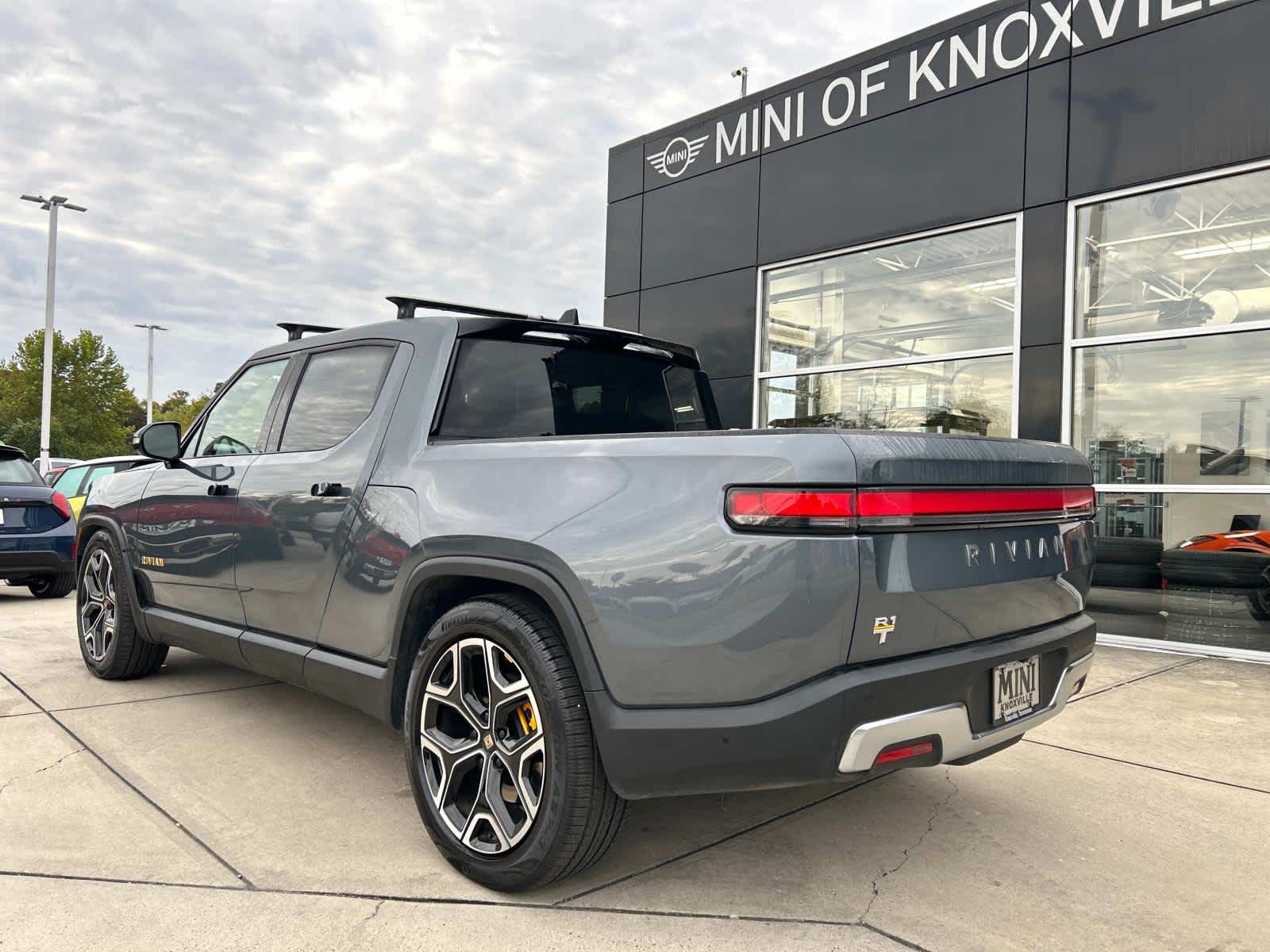 2022 Rivian R1T Adventure Package AWD 8