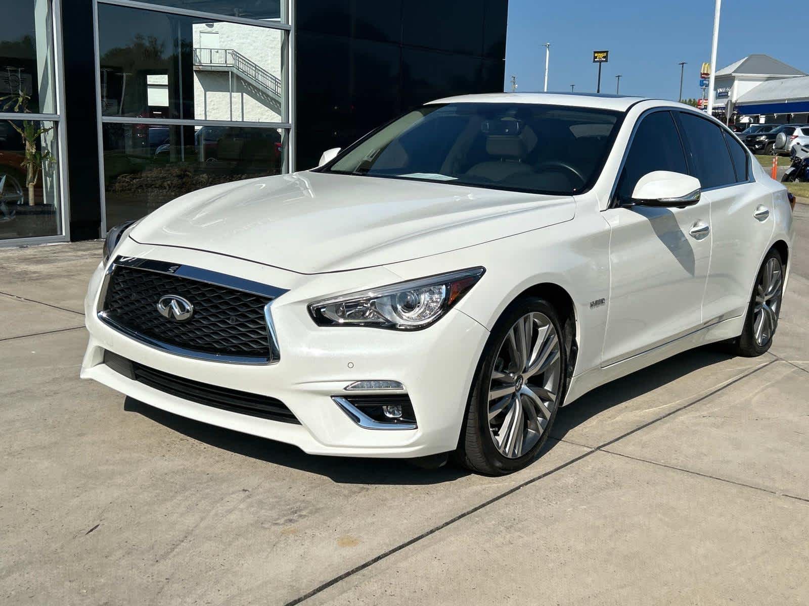 2018 INFINITI Q50 Hybrid LUXE 2