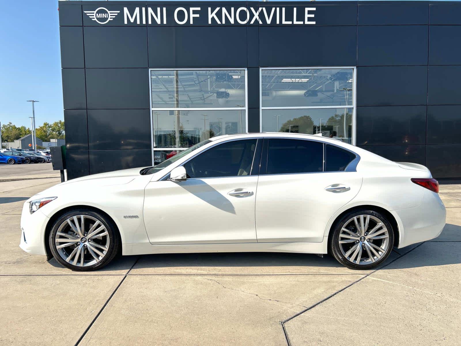 2018 INFINITI Q50 Hybrid LUXE 1