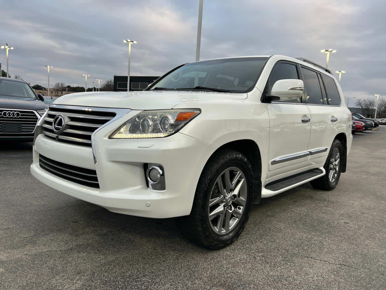 2013 Lexus LX 570  7