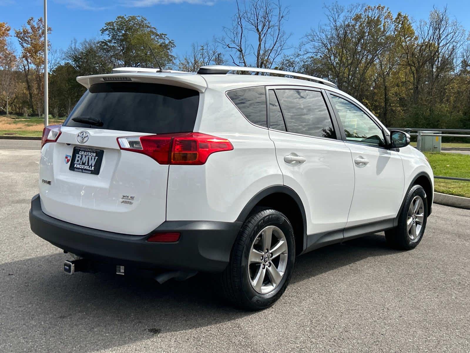 2015 Toyota RAV4 XLE 3