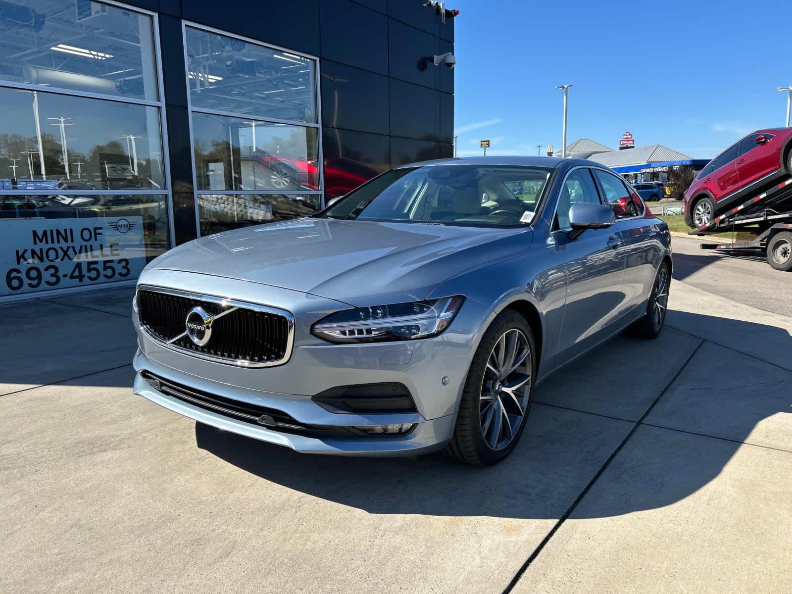 2018 Volvo S90 Momentum 2