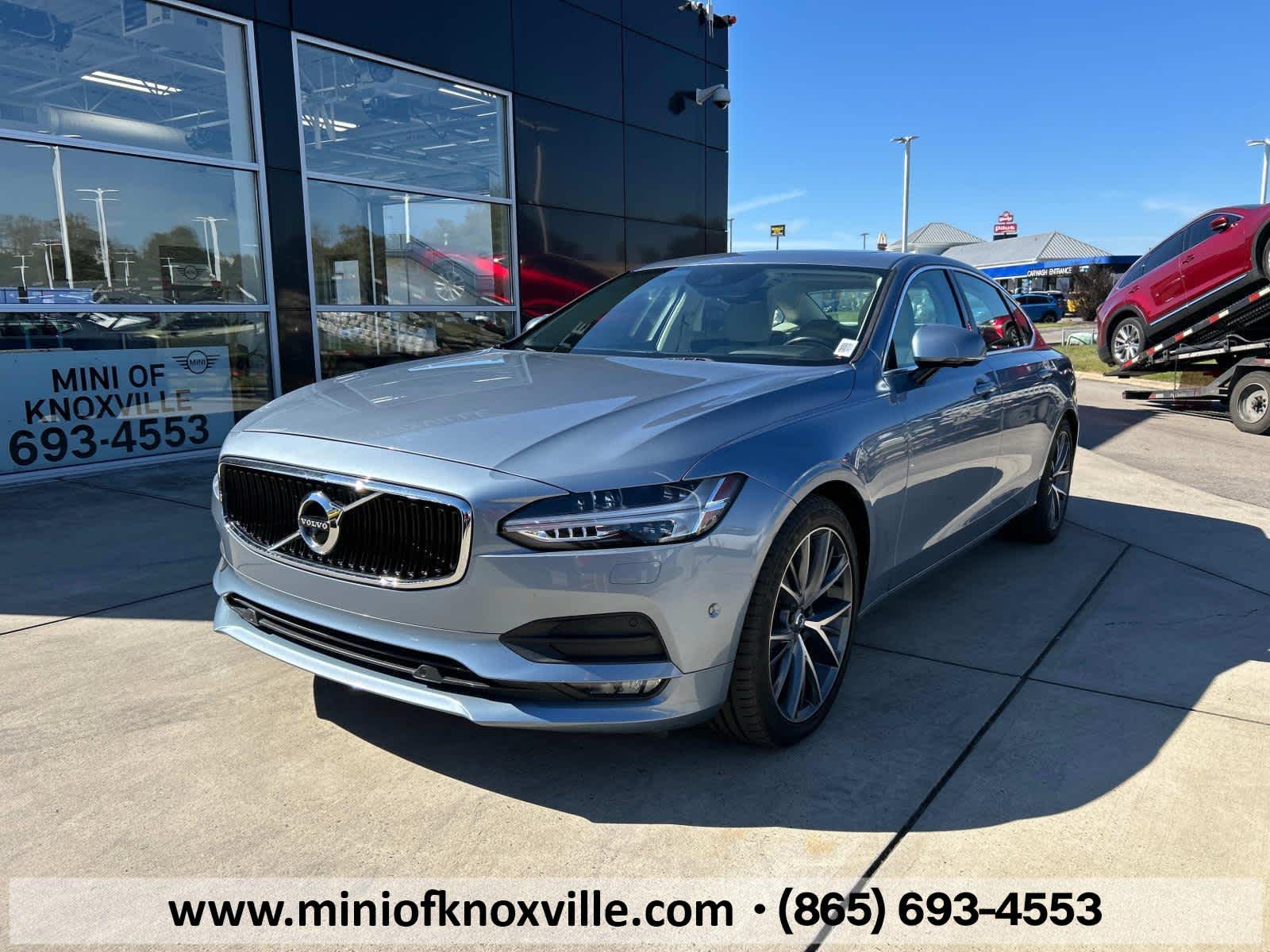 2018 Volvo S90 Momentum 2