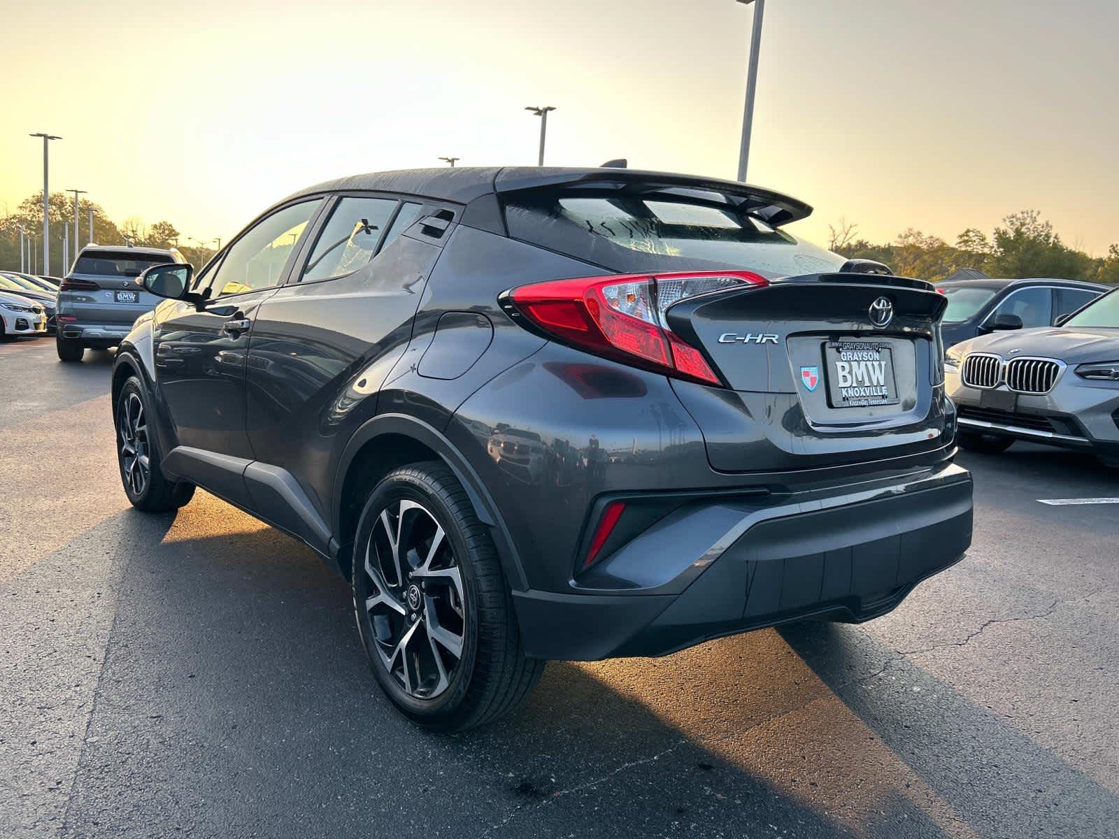 2022 Toyota C-HR XLE 4