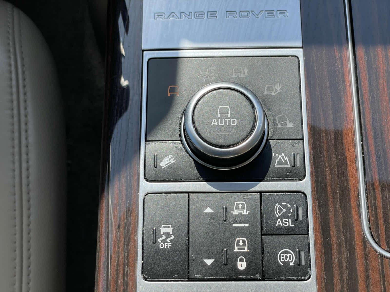 2014 Land Rover Range Rover HSE 25