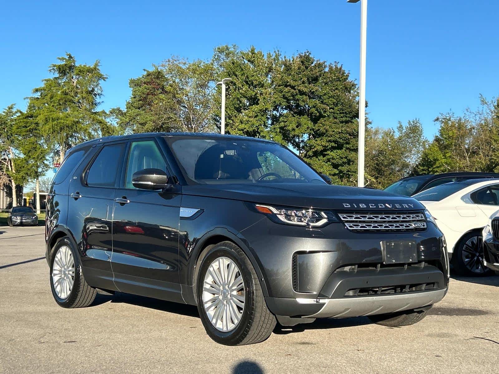 2019 Land Rover Discovery HSE Luxury 1