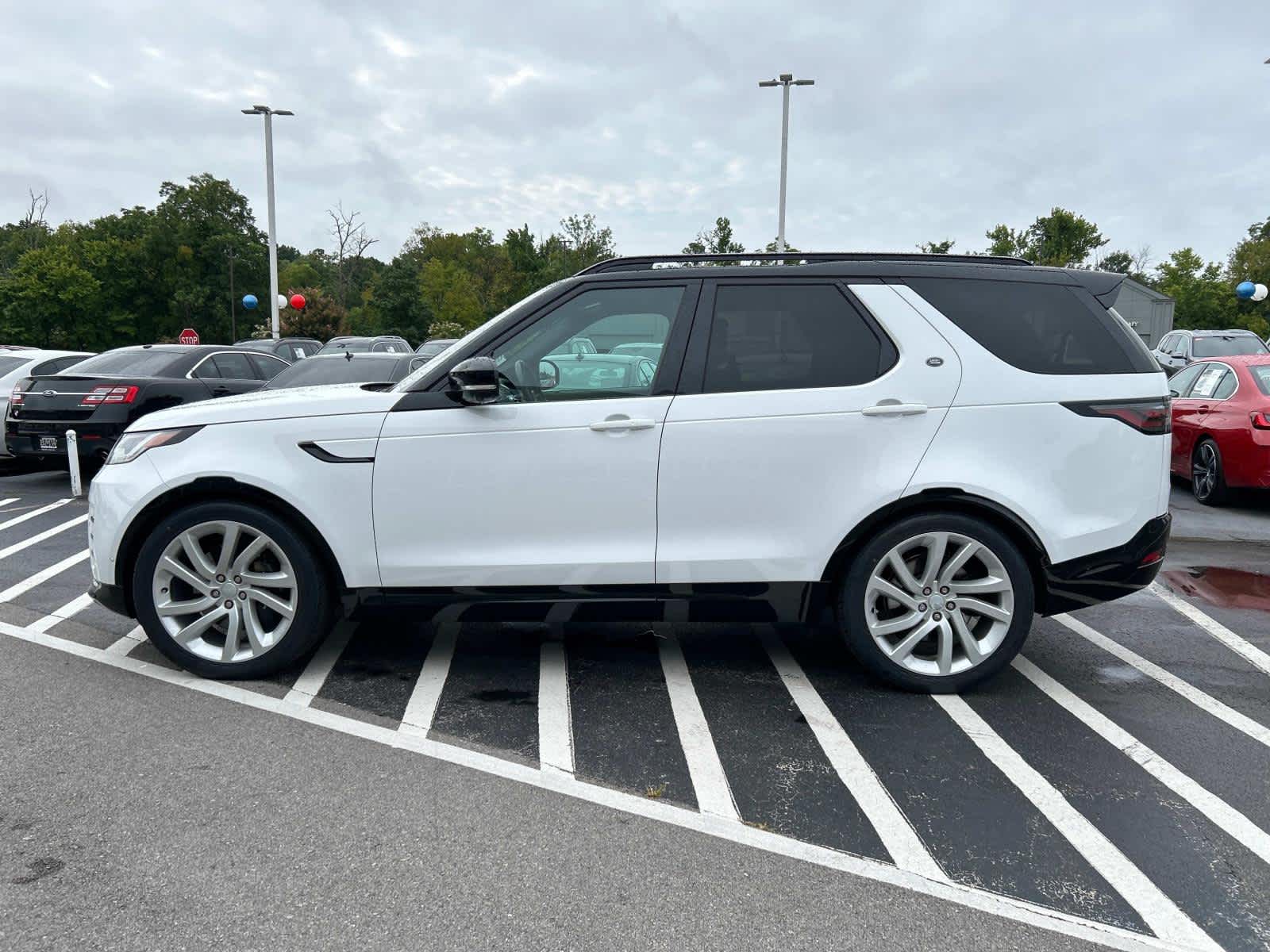 2023 Land Rover Discovery Metropolitan Edition 6