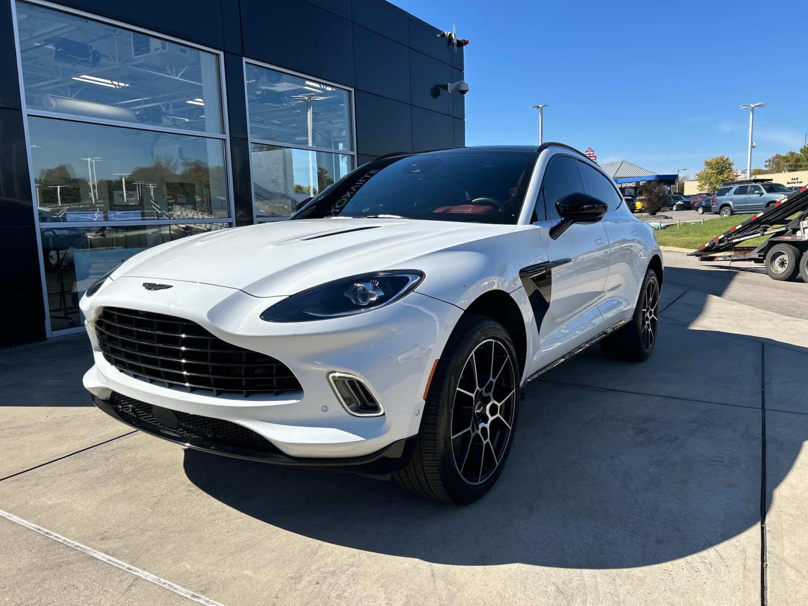 2021 Aston Martin DBX  2