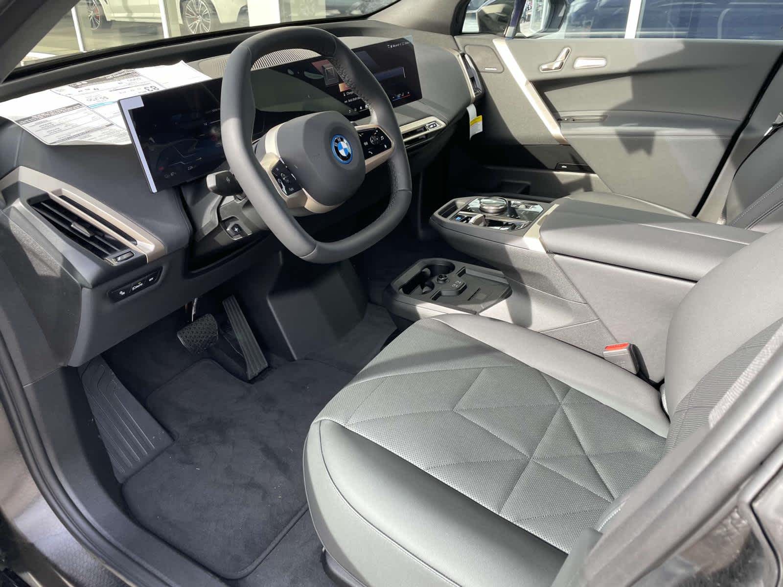 2024 BMW iX xDrive50 13