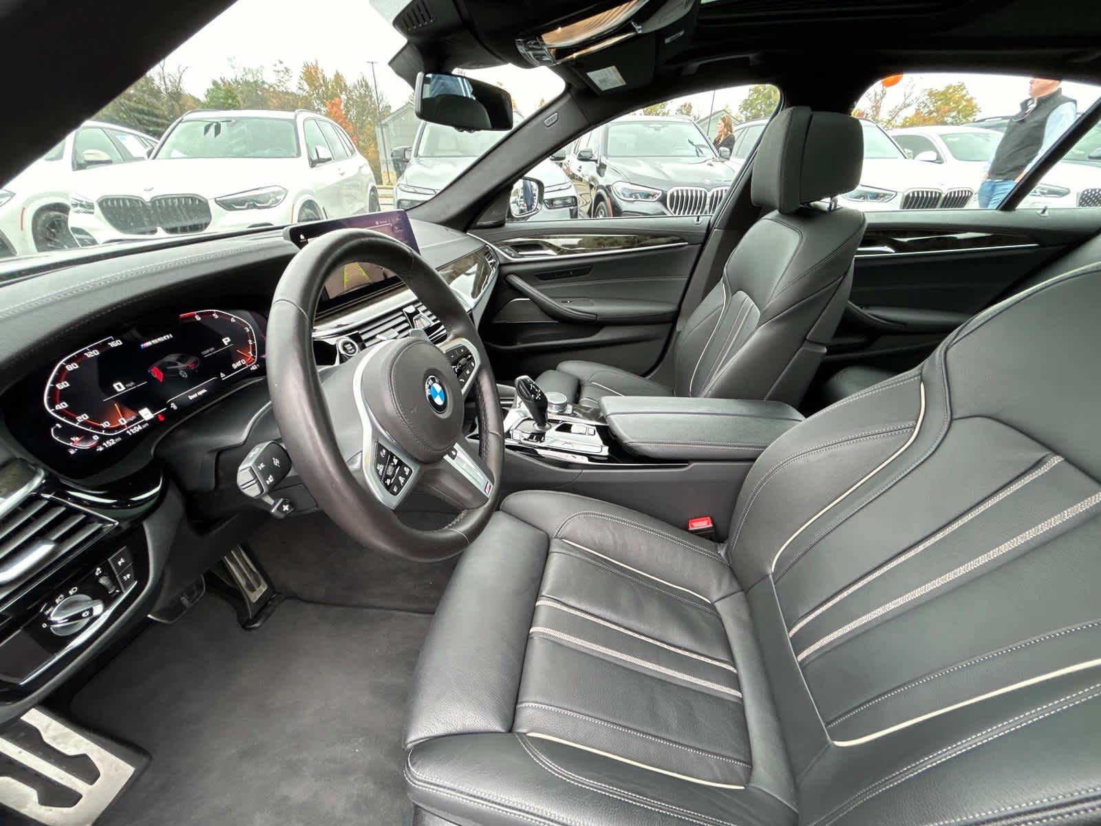 2021 BMW 5 Series M550i xDrive 10