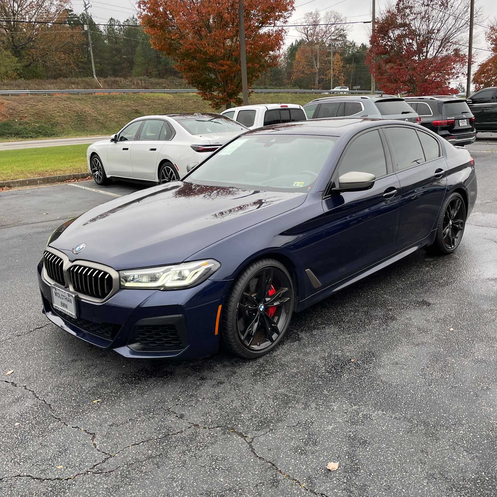 2022 BMW 5 Series M550i xDrive 2