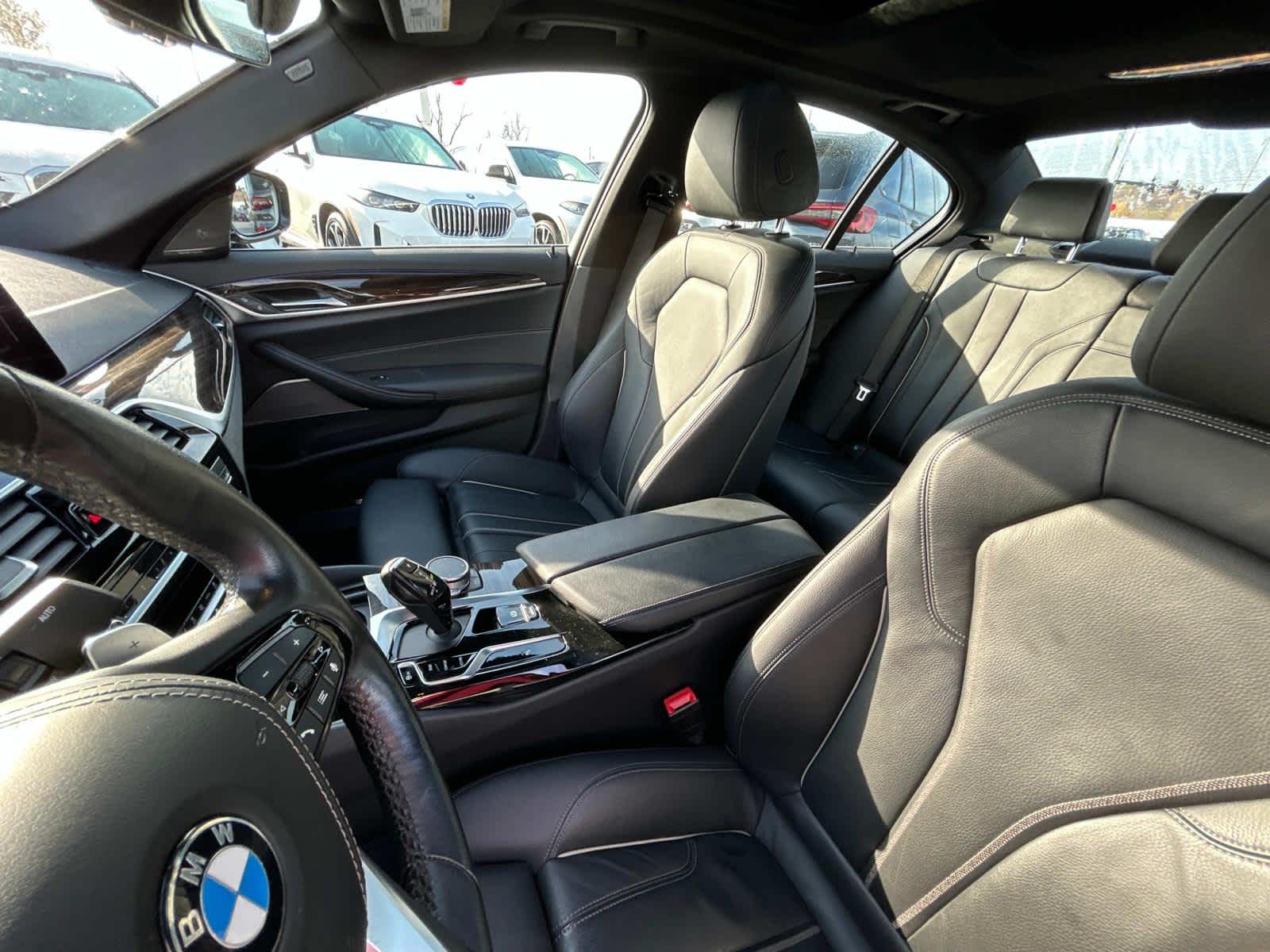 2022 BMW 5 Series 540i xDrive 11