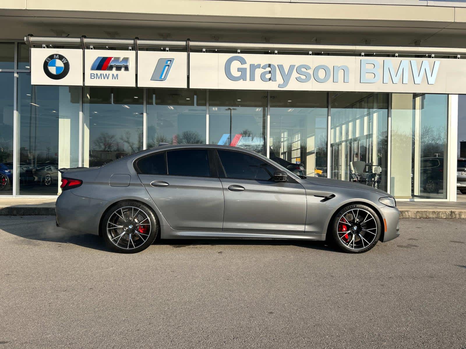 2023 BMW M5  2