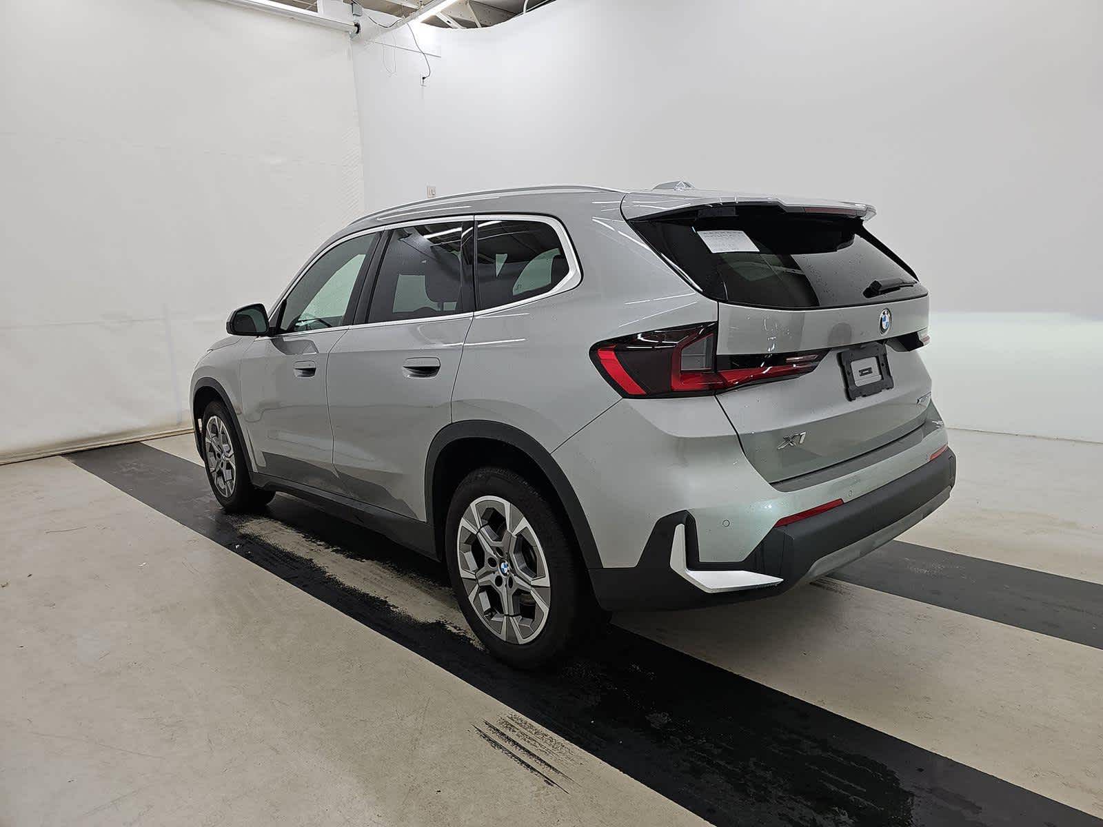 2023 BMW X1 xDrive28i 4