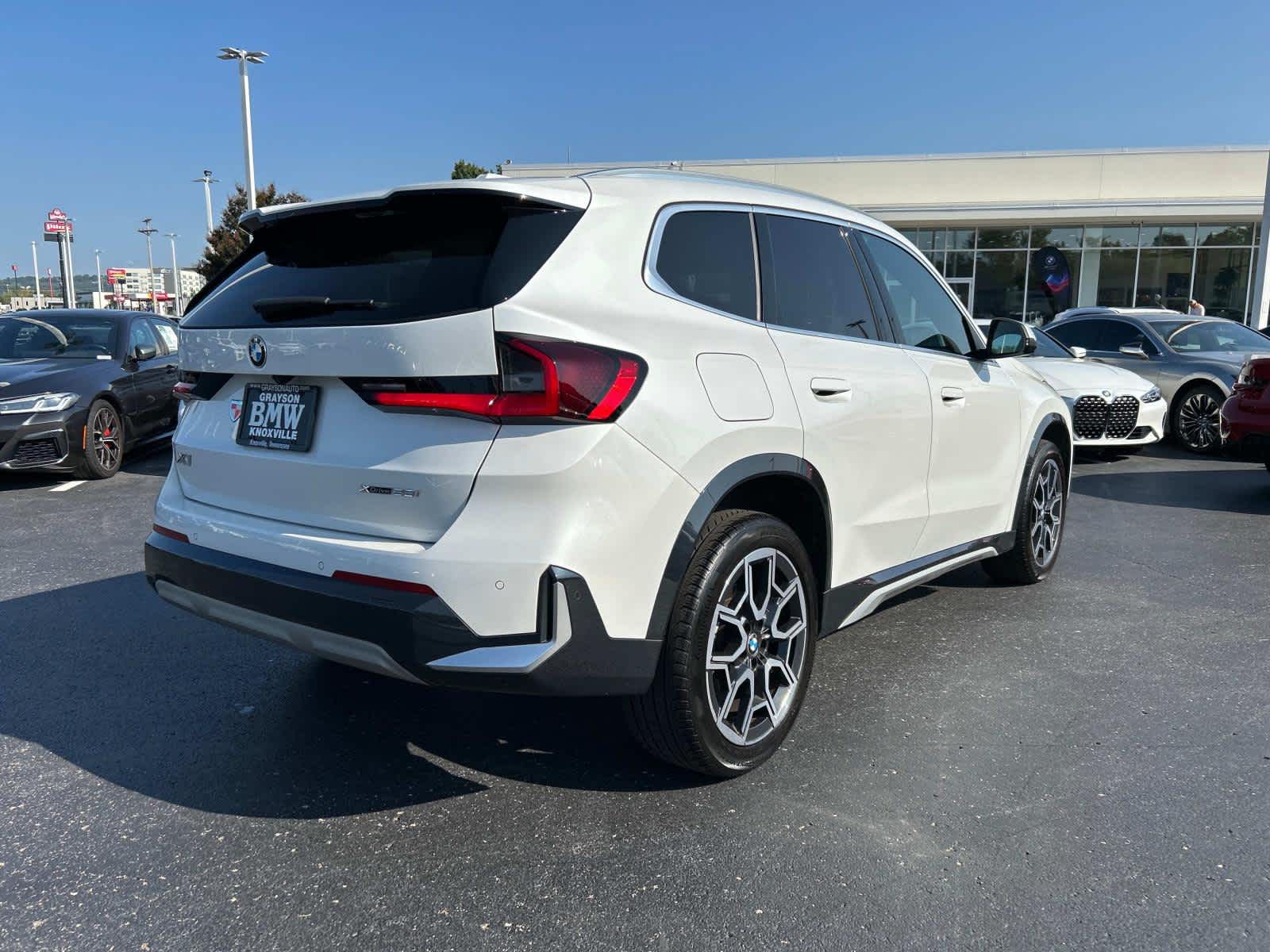 2023 BMW X1 xDrive28i 3