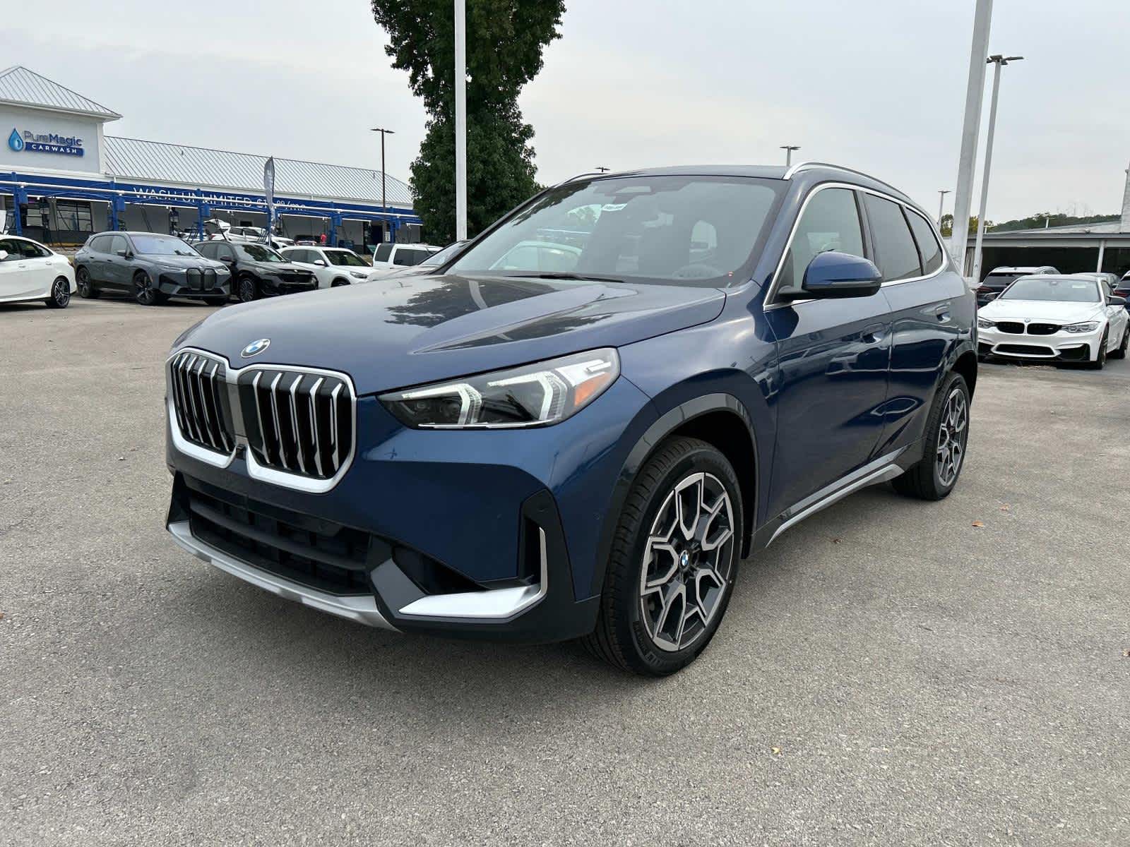 2025 BMW X1 xDrive28i 9