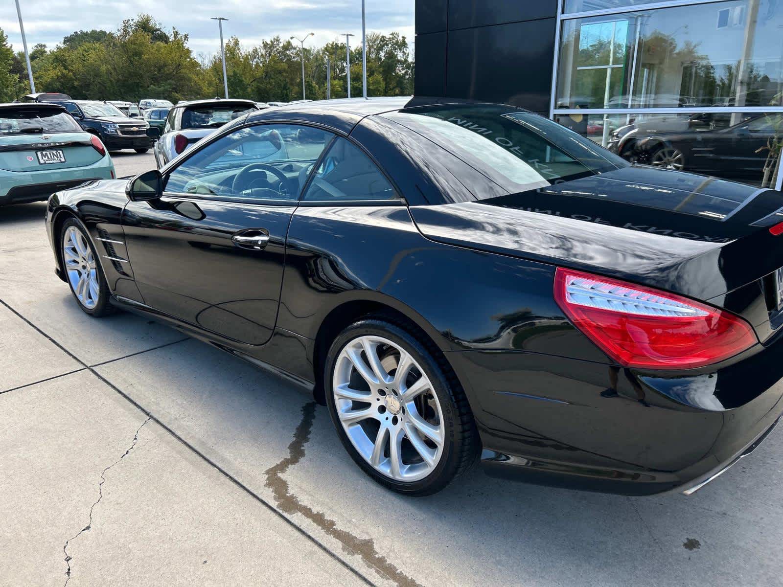 2016 Mercedes-Benz SL SL 400 33